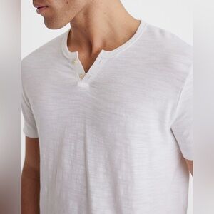 NWOT - Express cotton slub buttoned notch neck white - MEDIUM - Never Worn!
